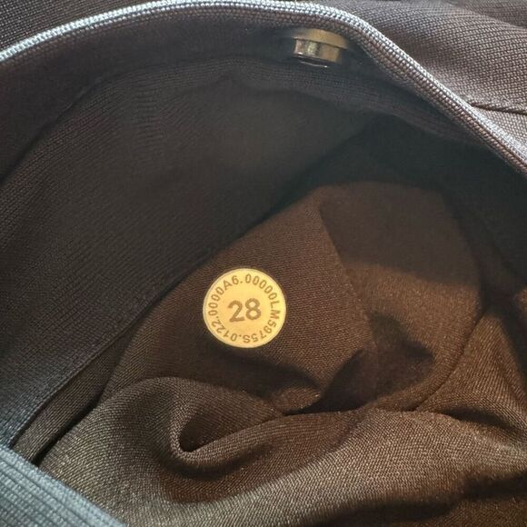 Lululemon Commission Pant Slim *Warpstreme 30" - Picture 10 of 10